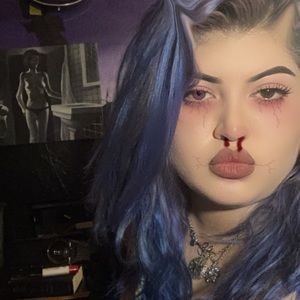 Meet your Posher, Marissa